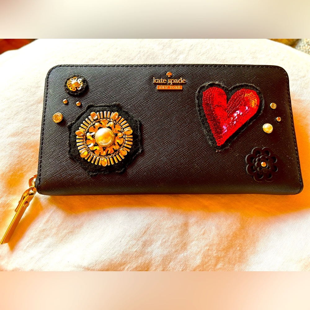 Kate Spade zip around wallet.